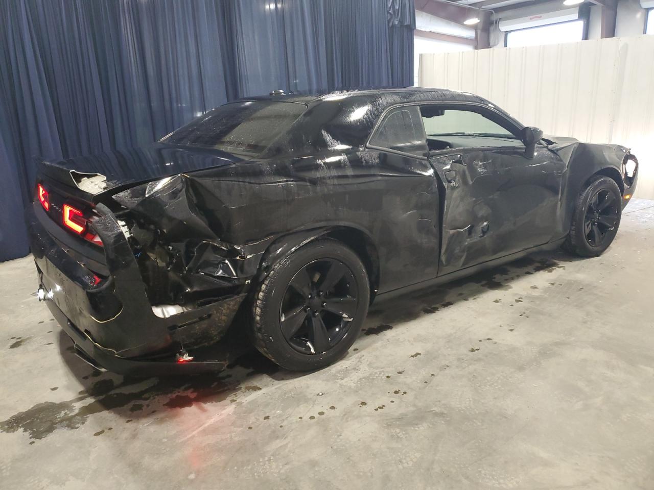 2018 Dodge Challenger - Image 3