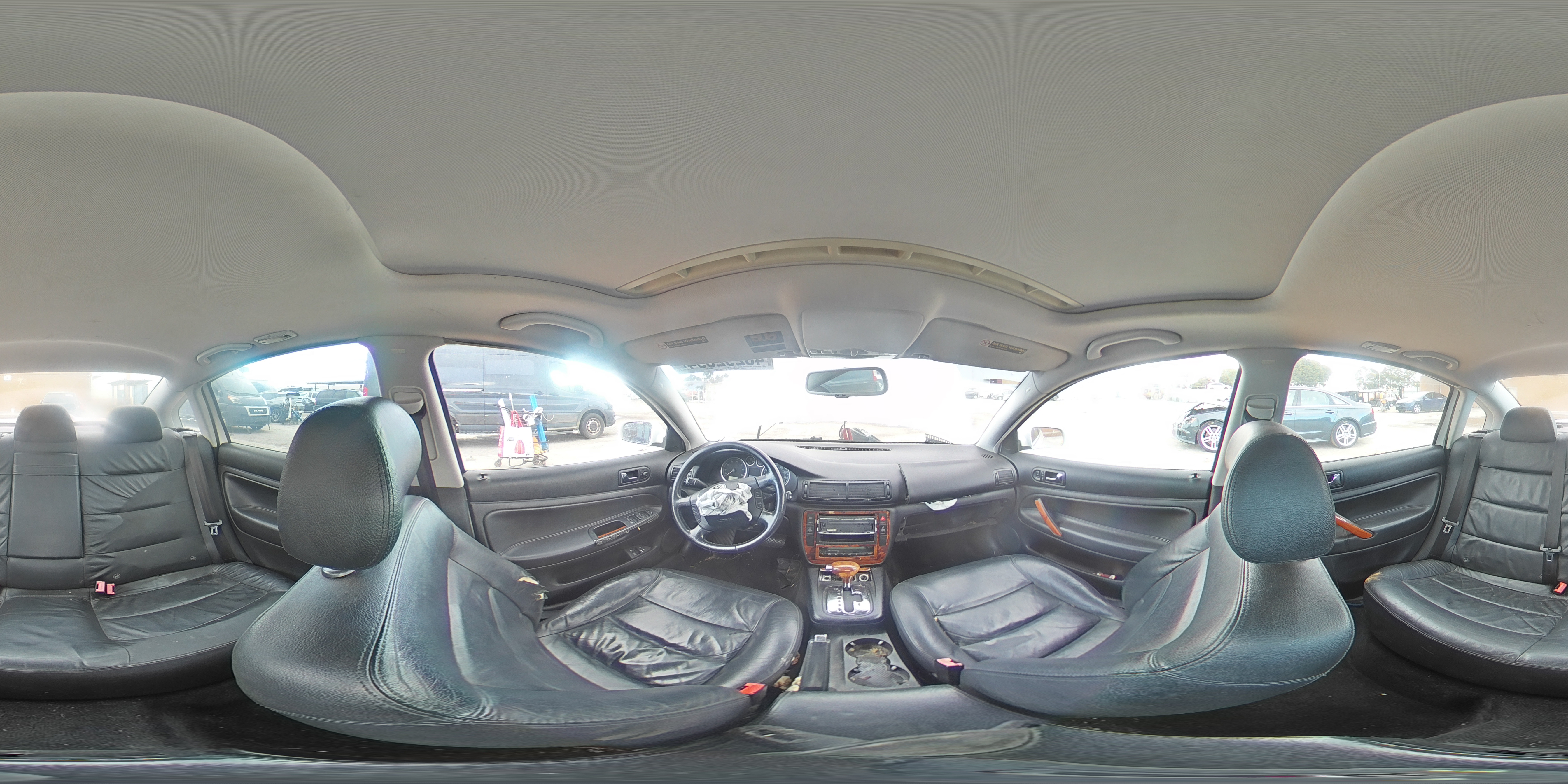 2003 Volkswagen Passat Glx 4Motion VIN: WVWTH63B03P045084 Lot: 48292594