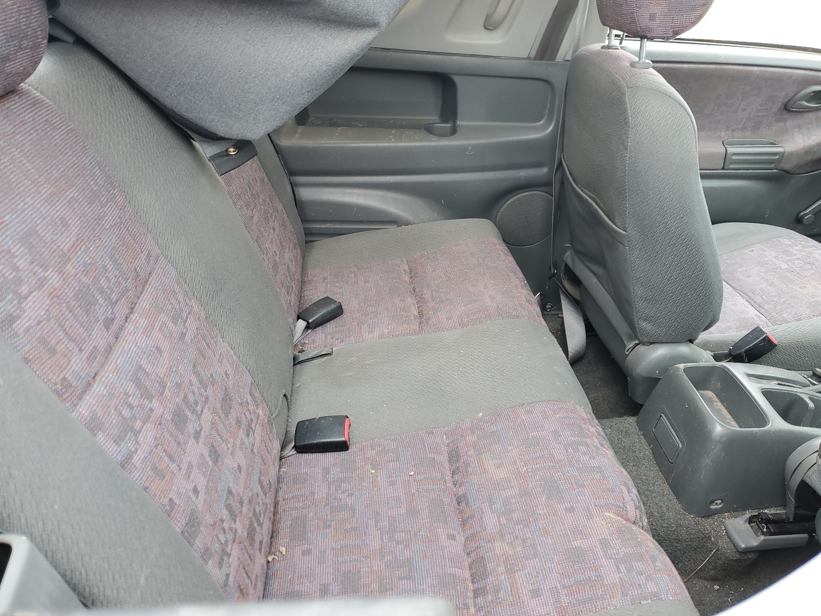 2CNBE18CX16932158 2001 Chevrolet Tracker