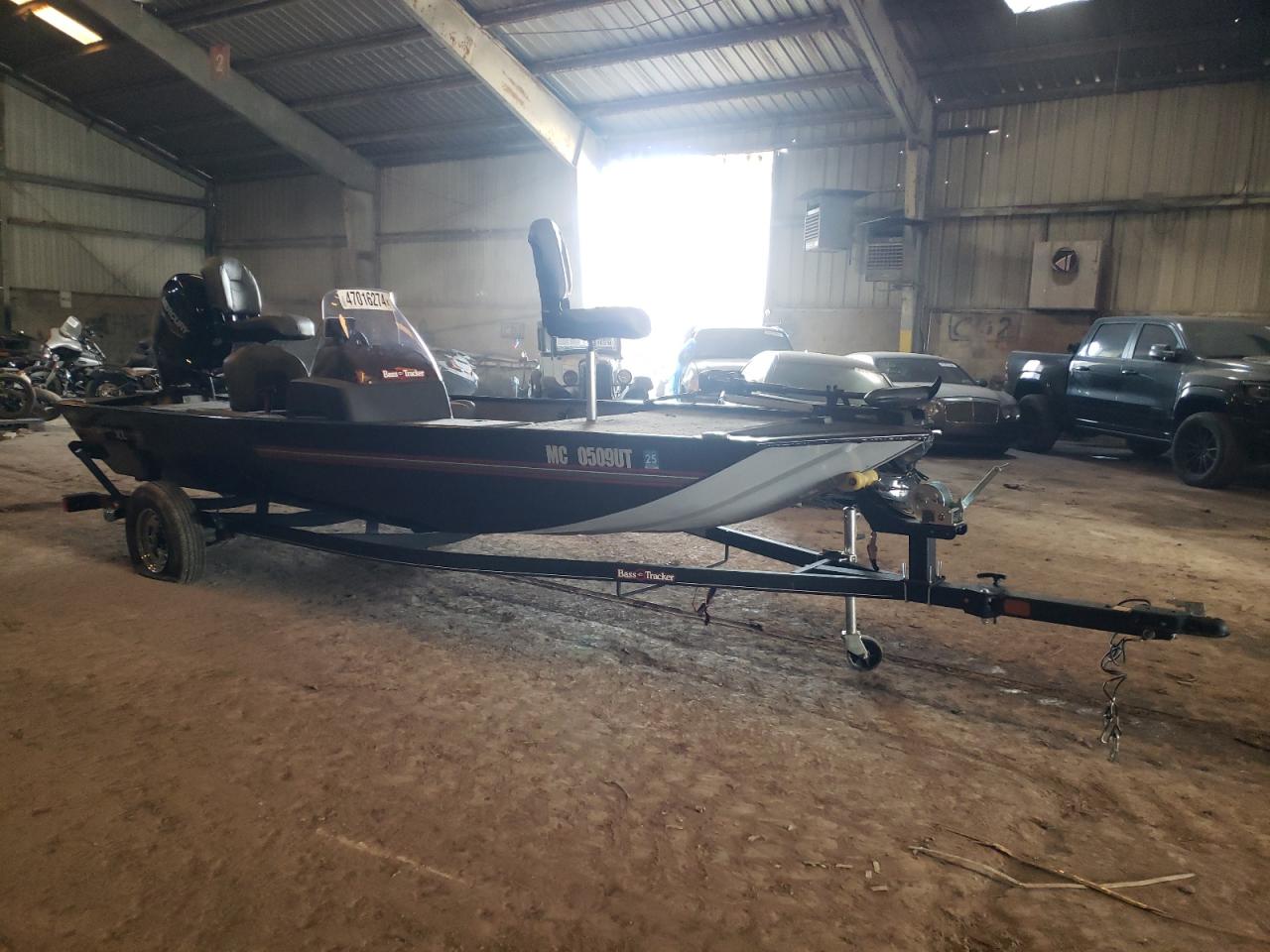 2022 Tracker Boat for Sale in Chalfont, PA - Side