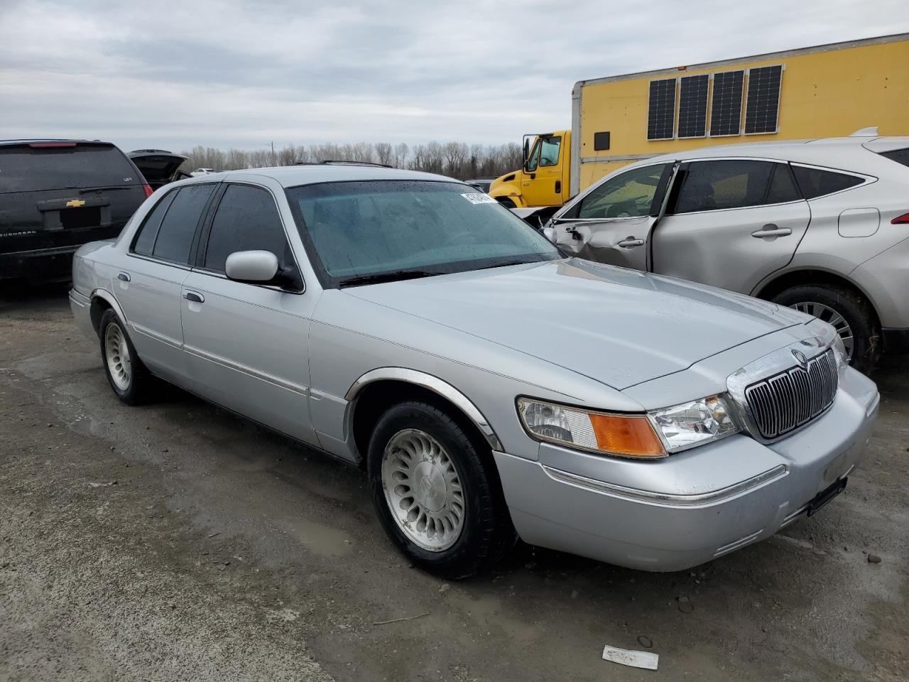 2000 Mercury Grand Marquis - Image 4