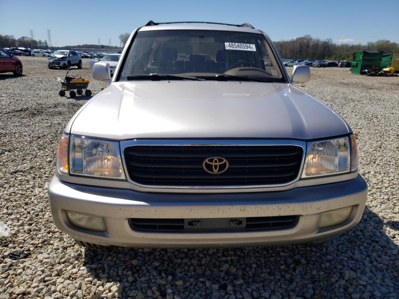 JT3HT05J3X0057352 1999 Toyota Land Cruiser 1999 Toyota Land Cruiser VIN: JT3HT05J3X0057352 Lot: 48540594