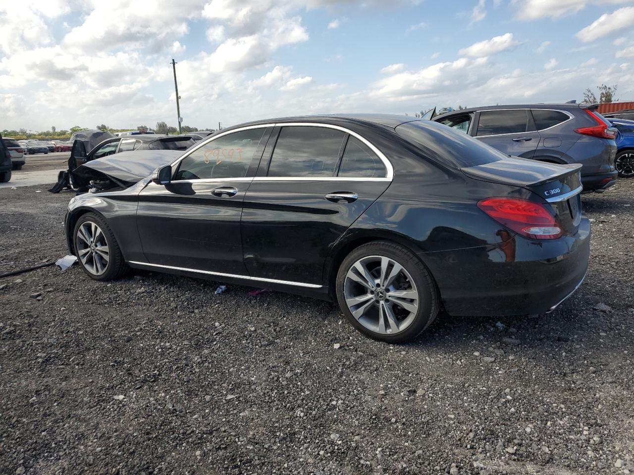 55SWF4JB9JU238947 2018 MERCEDES-BENZ C CLASS - Image 2