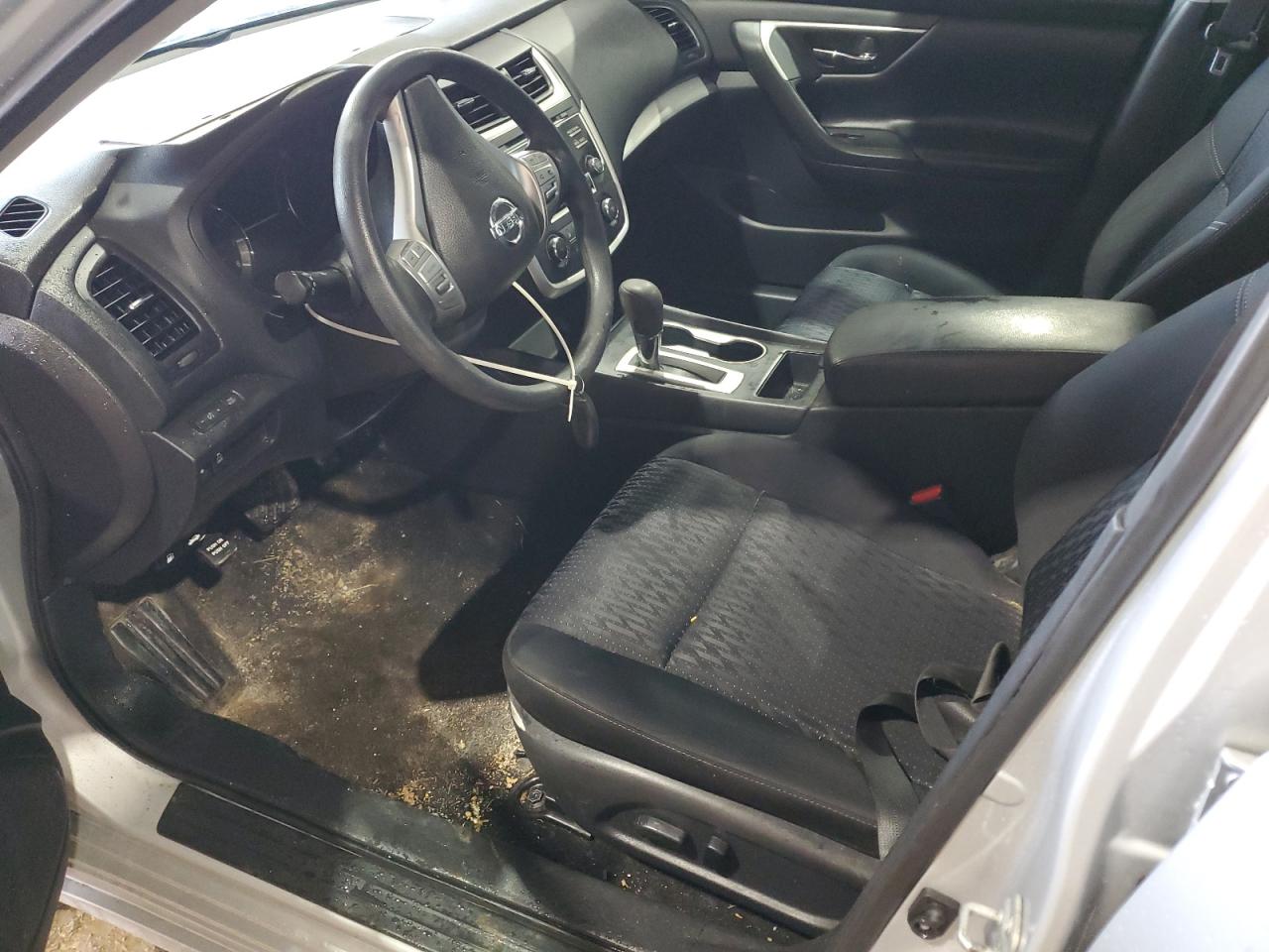 2017 Nissan Altima - Image 7