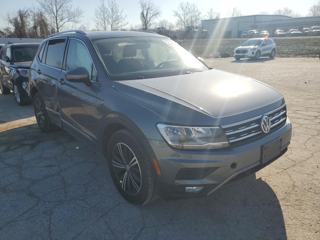 3VV3B7AX9KM148001 2019 Volkswagen Tiguan Se