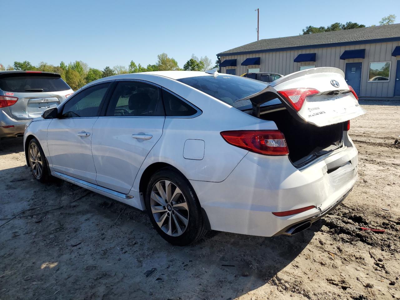2017 Hyundai Sonata - Image 2
