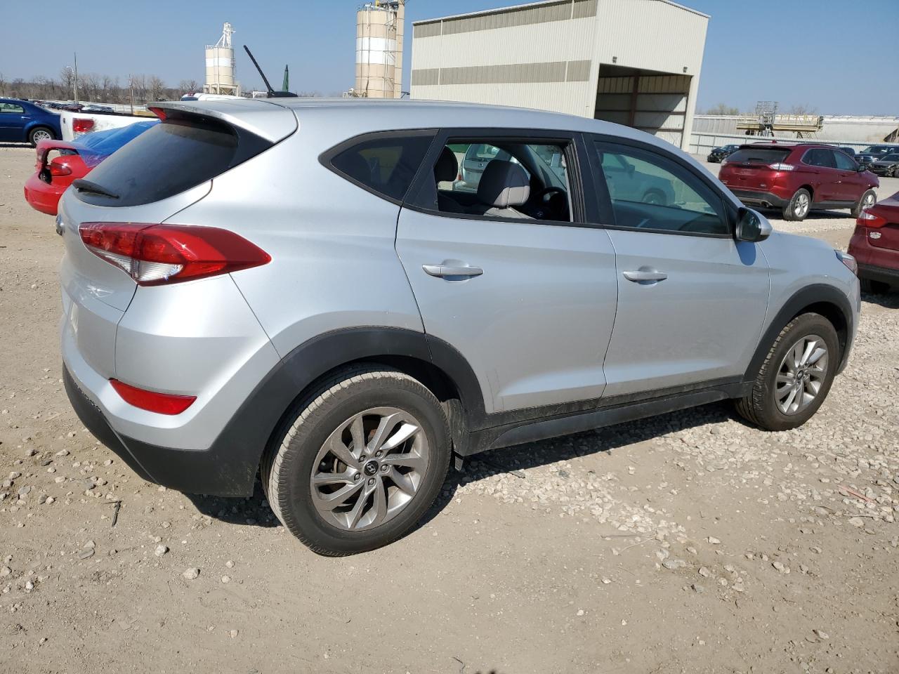 KM8J23A44HU313733 2017 Hyundai Tucson Se