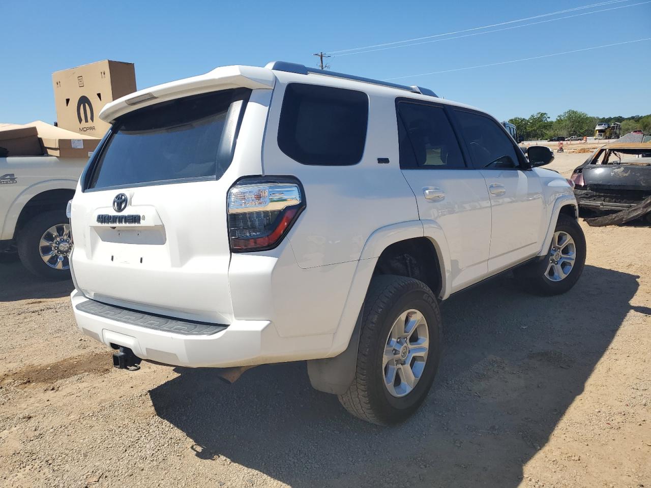 JTEZU5JR0G5127927 2016 Toyota 4Runner Sr5