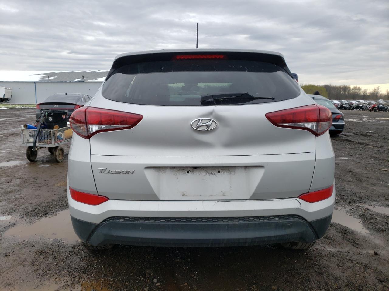 KM8J23A46HU436756 2017 Hyundai Tucson Se