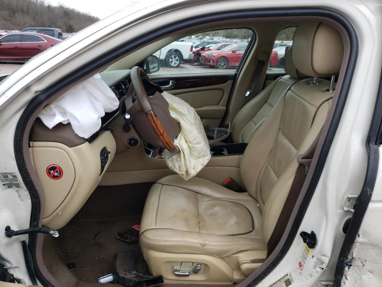 2008 Jaguar Xj8 VIN: SAJWA71B68SH28460 Lot: 46186844