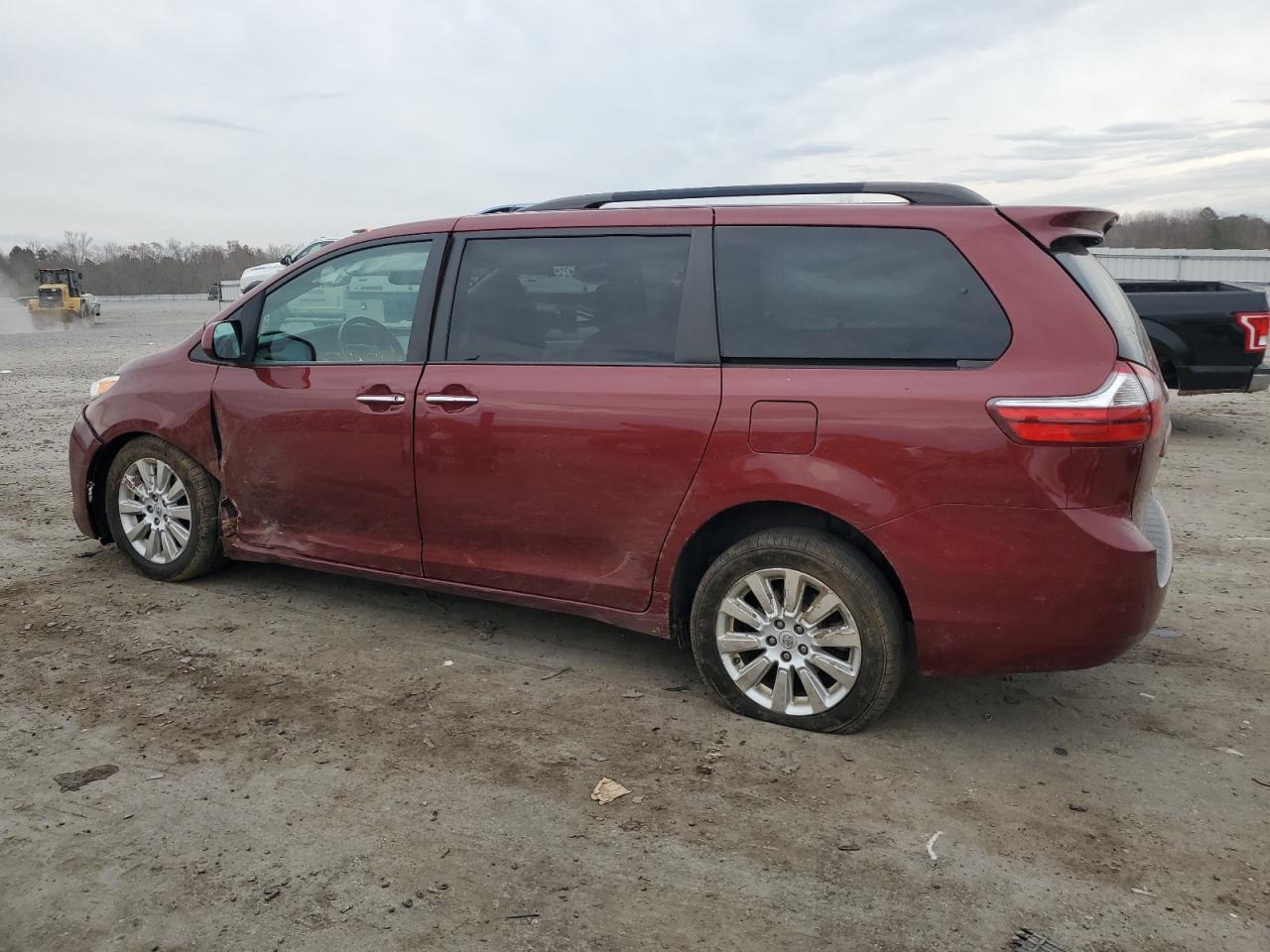 5TDDK3DC9FS104638 2015 Toyota Sienna Xle