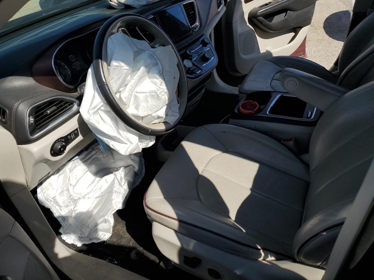 2020 Chrysler Pacifica Limited VIN: 2C4RC1GG9LR284262 Lot: 92899565