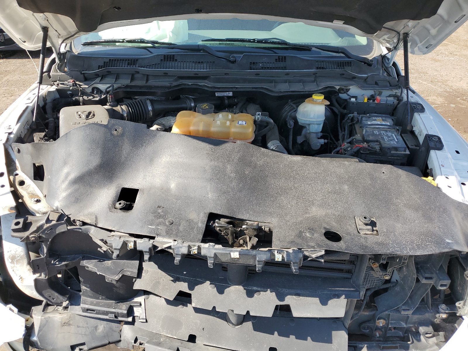 1C6RR7GM3FS548173 2015 Ram 1500 Slt