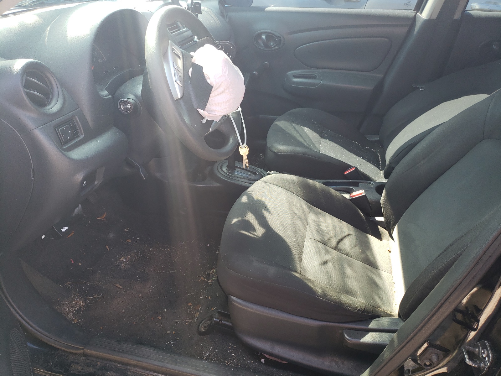 3N1CN7AP1JL831923 2018 Nissan Versa S