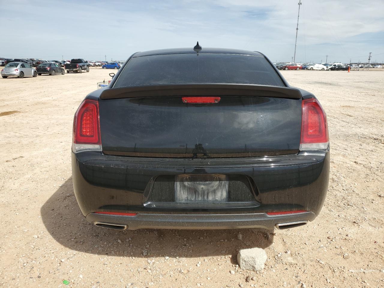 2C3CCAAG3JH293951 2018 Chrysler 300 Touring