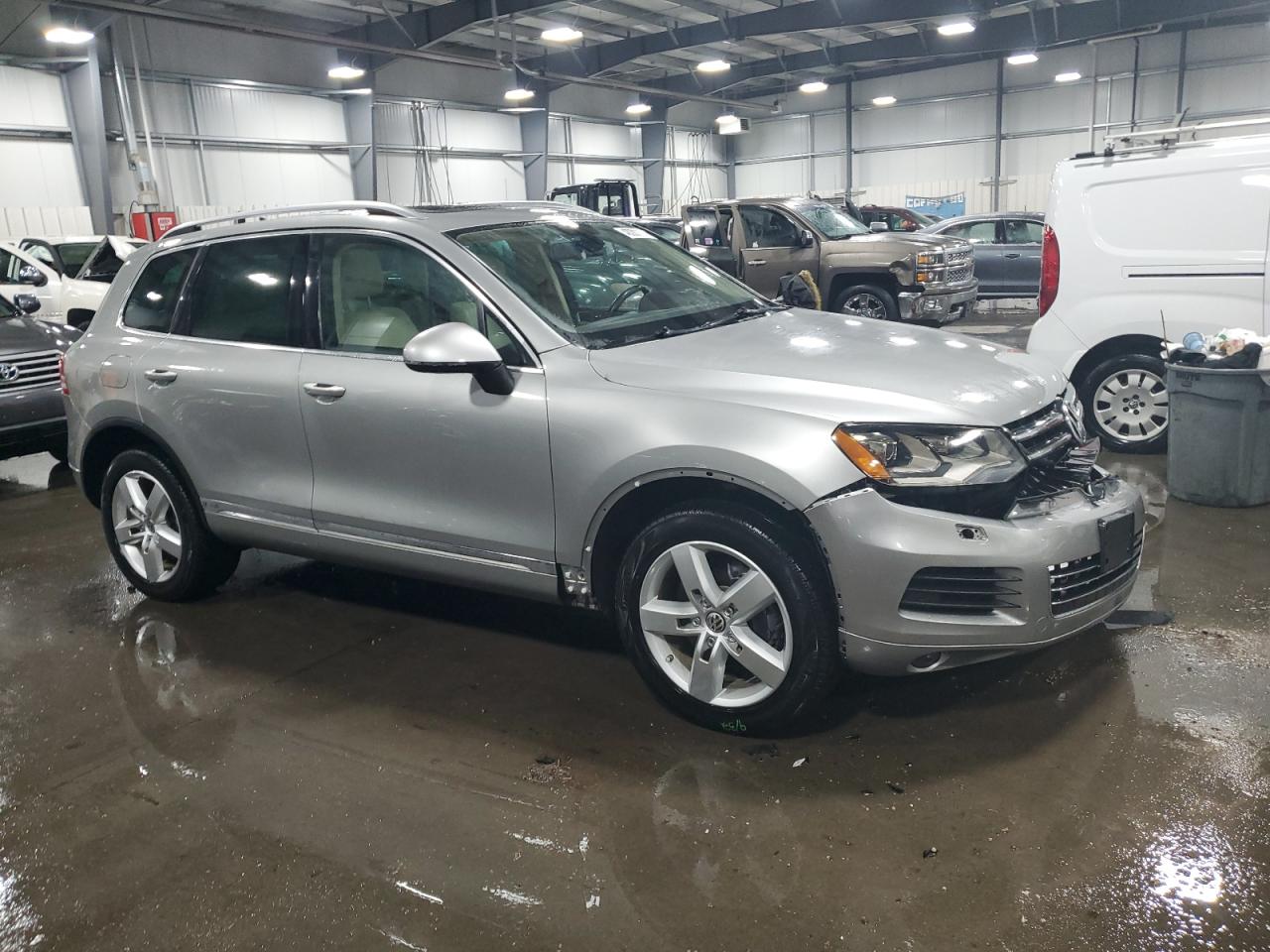 2011 Volkswagen Touareg Hybrid VIN: WVGFG9BP7BD001934 Lot: 48081194