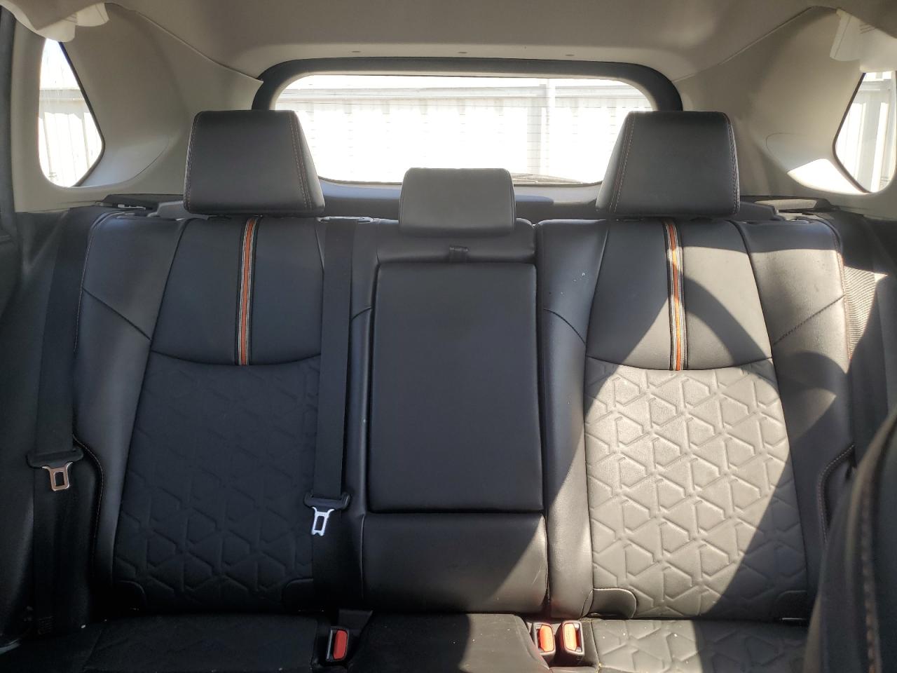 2022 Toyota RAV 4 - Image 10