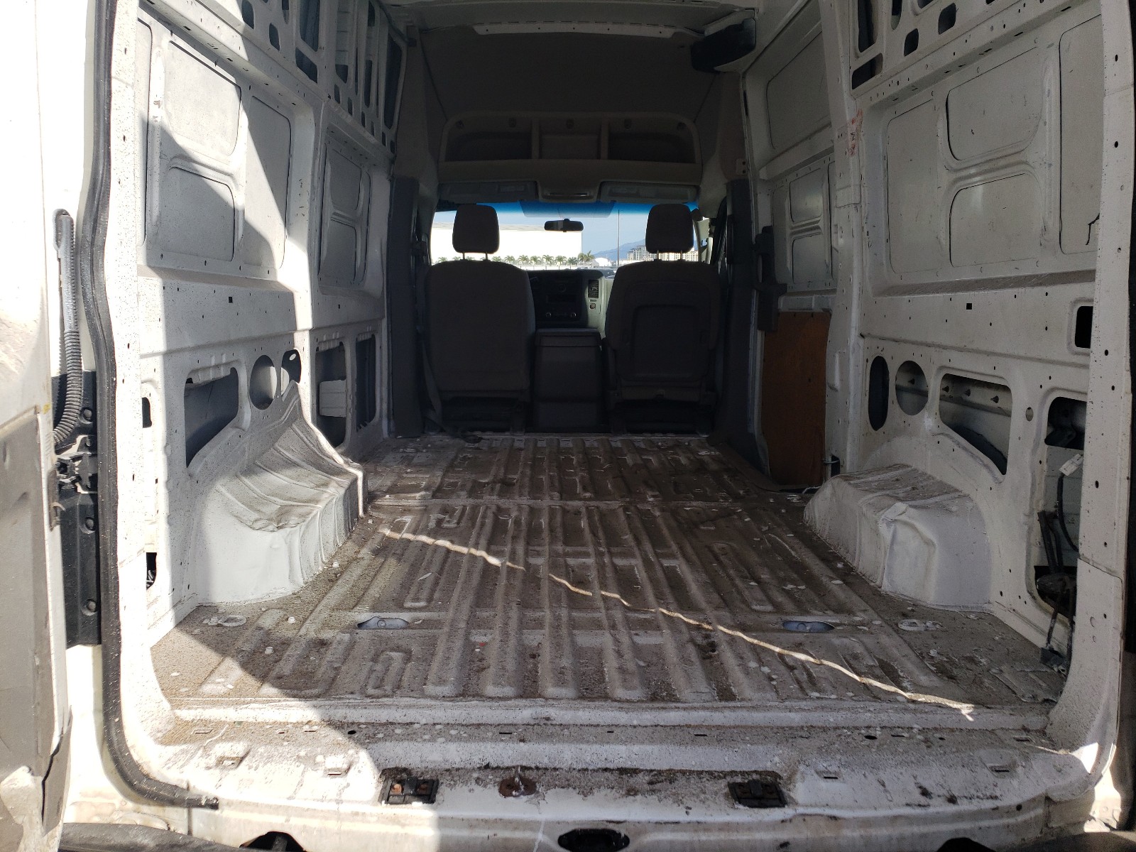 1N6AF0LY1CN102836 2012 Nissan Nv 2500