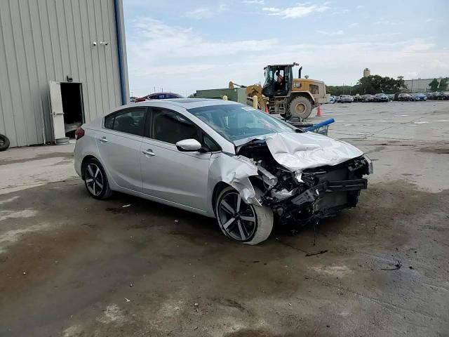 2017 Kia Forte Ex VIN: 3KPFN4A84HE005454 Lot: 46840084