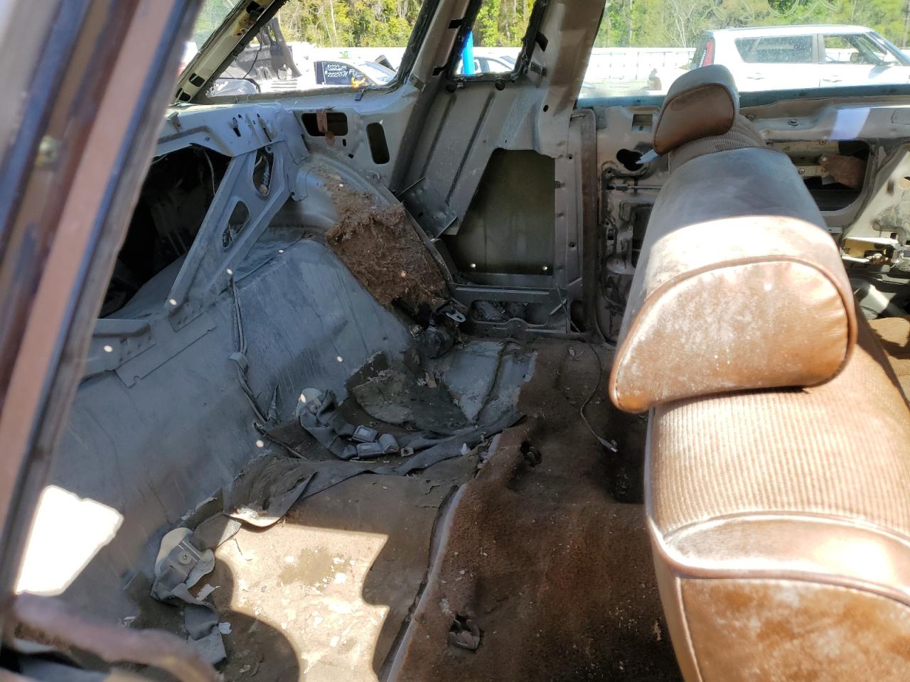 1977 Ford Thunderbir VIN: 7G87H282672 Lot: 45752574