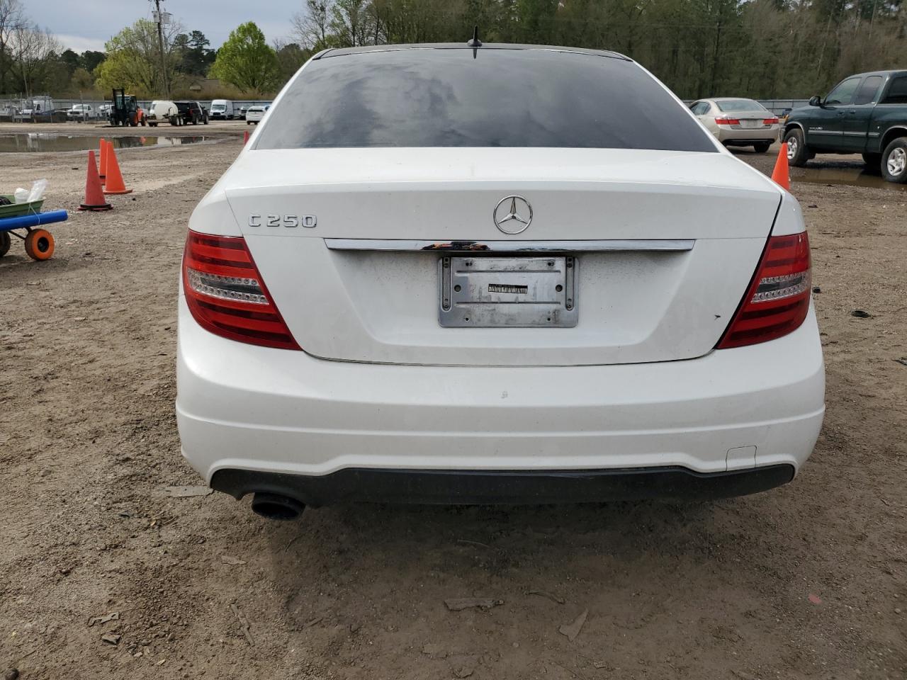 2013 Mercedes-Benz C 250 VIN: WDDGF4HB3DR296424 Lot: 56141764