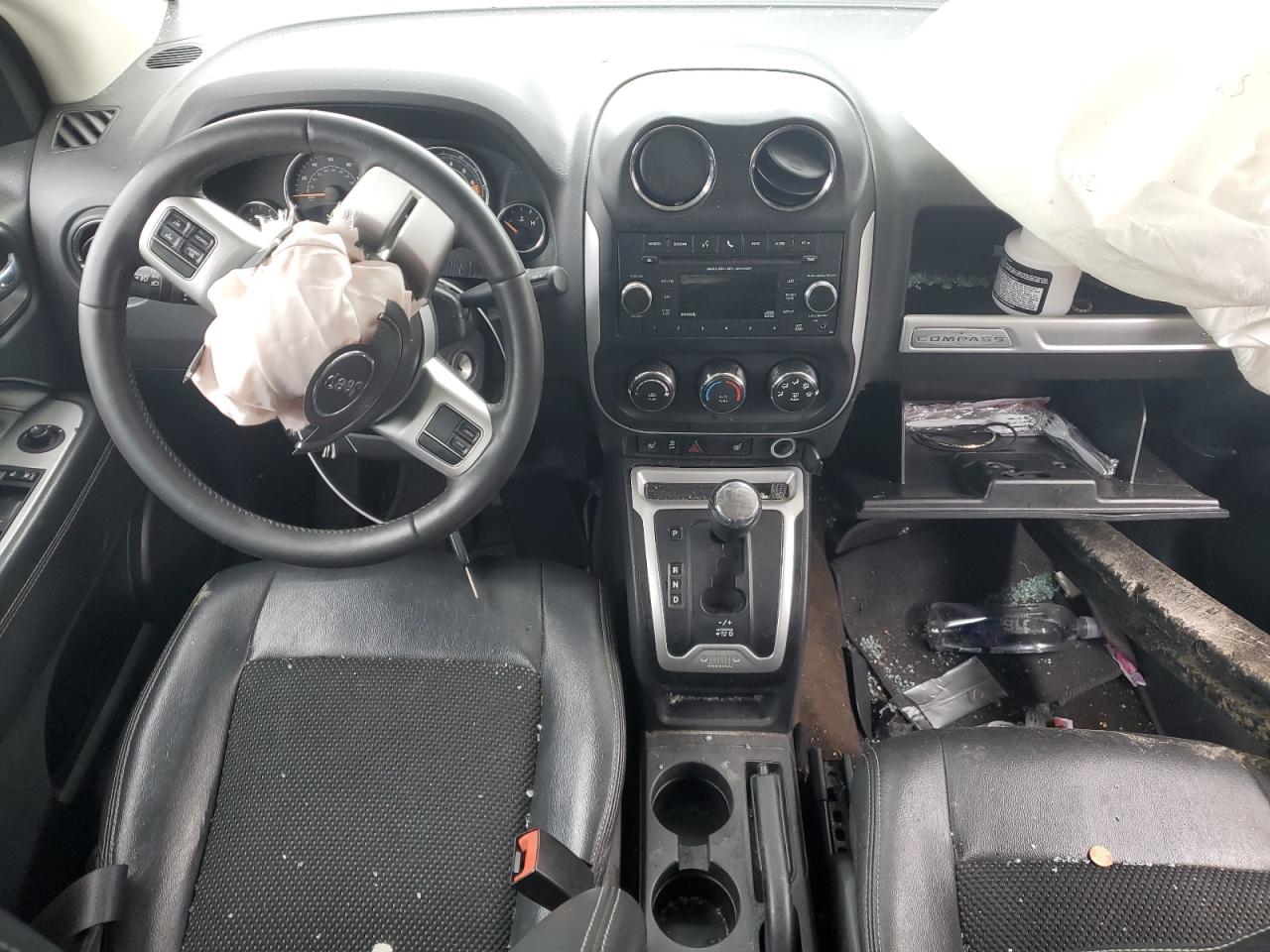 2015 Jeep Compass - Image 8