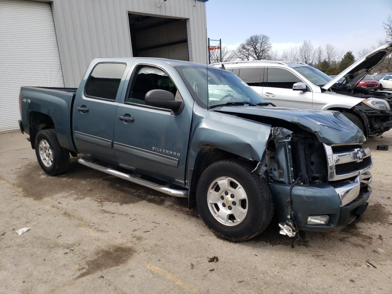 3GCPKSE32BG241340 2011 Chevrolet Silverado K1500 Lt