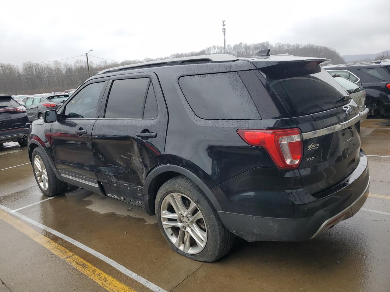 2016 Ford Explorer - Image 2