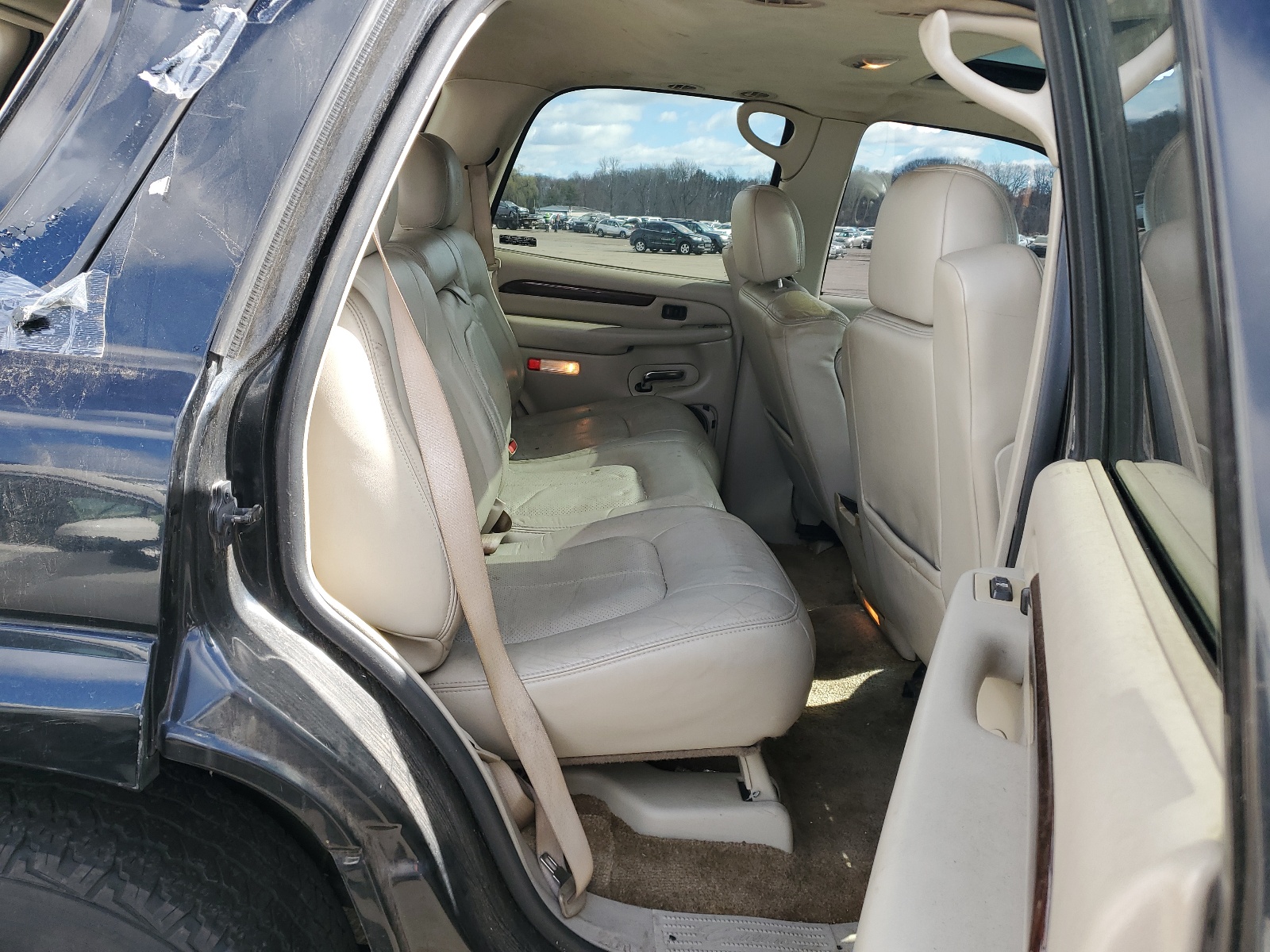 1GYEC63TX2R209535 2002 Cadillac Escalade Luxury