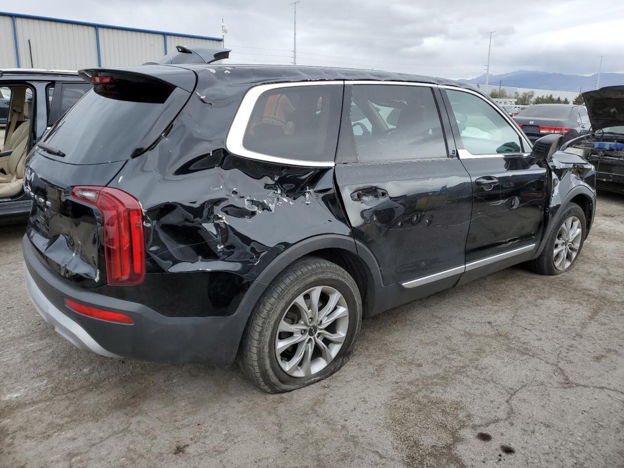2022 Kia Telluride - Image 3