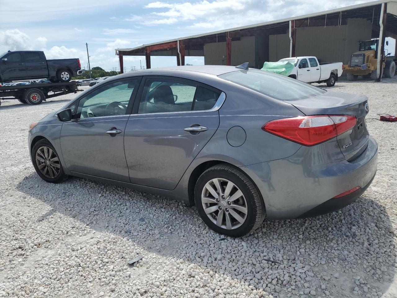 2015 Kia Forte - Image 2