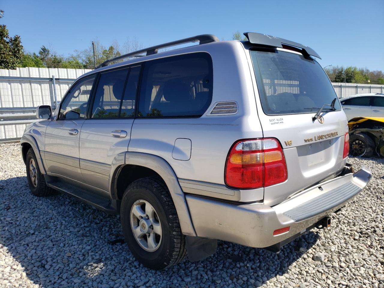 JT3HT05J3X0057352 1999 Toyota Land Cruiser 1999 Toyota Land Cruiser VIN: JT3HT05J3X0057352 Lot: 48540594