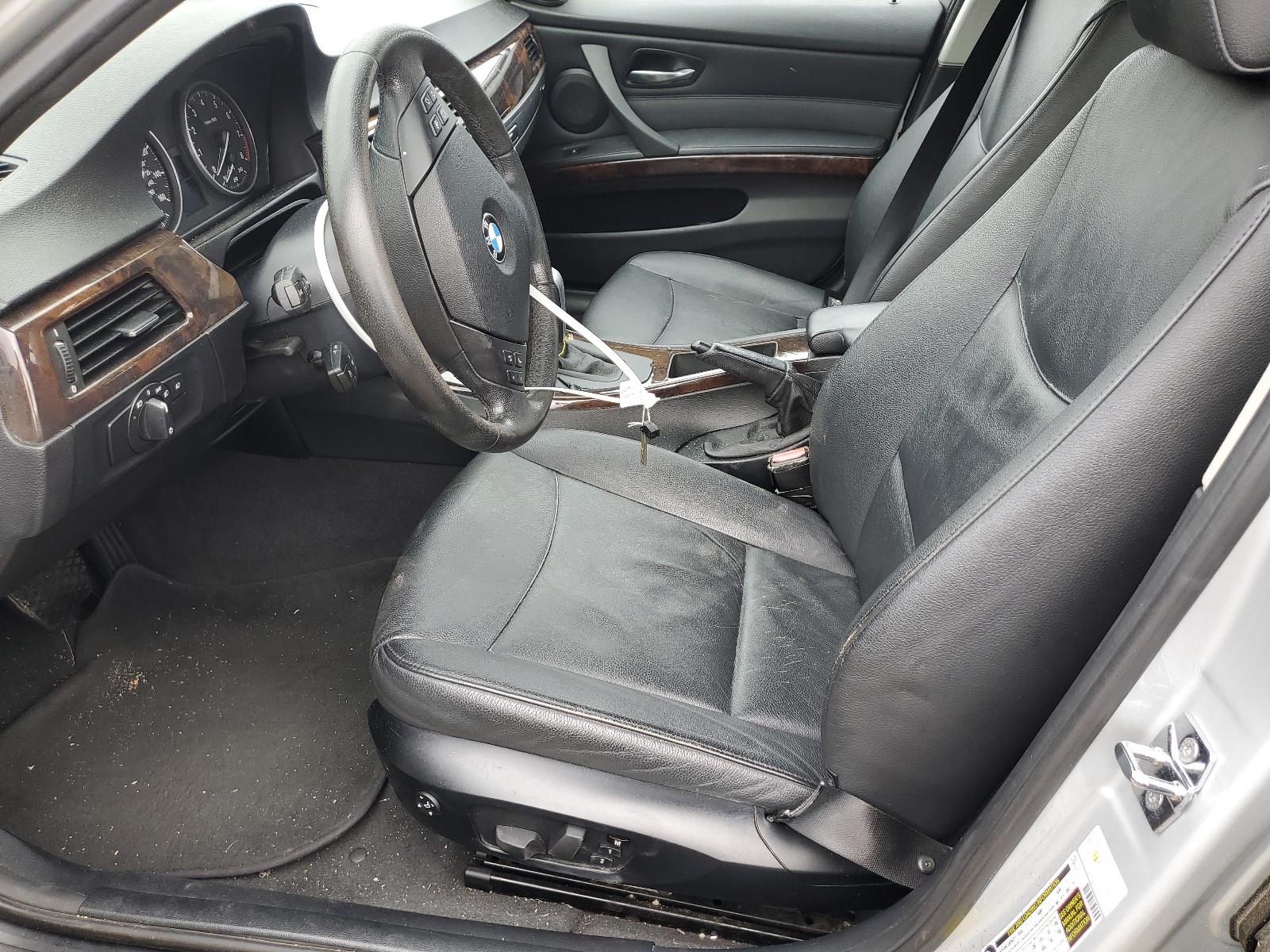 WBAVD53588A283166 2008 BMW 335 Xi