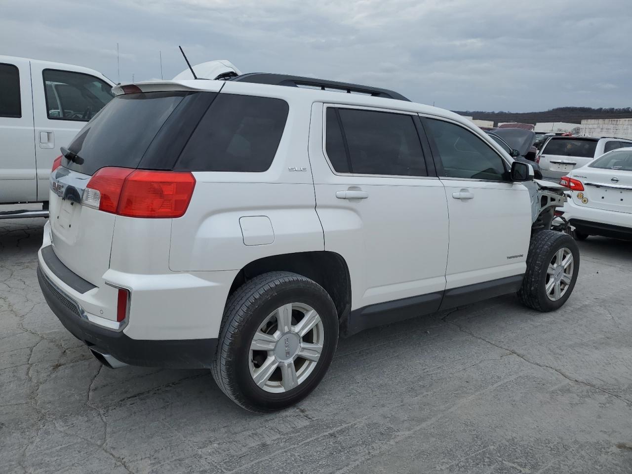 2GKFLNE35G6261857 2016 GMC Terrain Sle