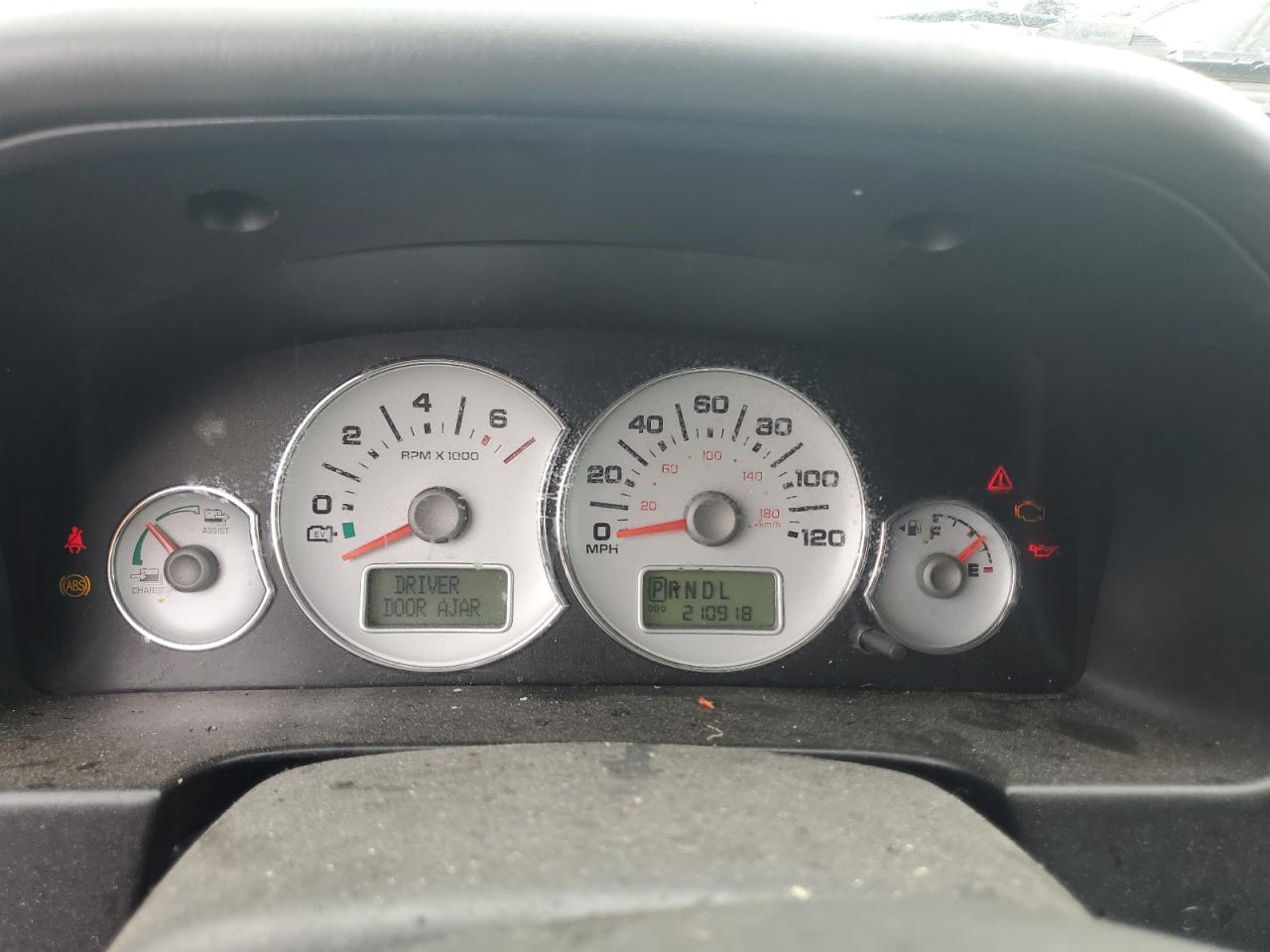 2006 Ford Escape - Image 9