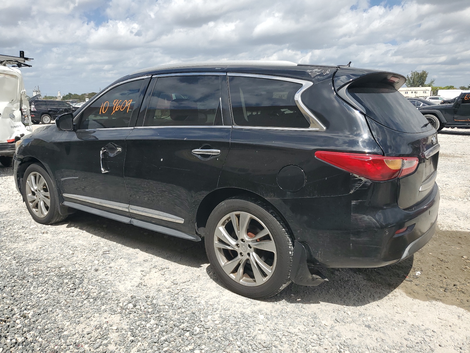 2013 Infiniti Jx35 vin: 5N1AL0MN8DC343463