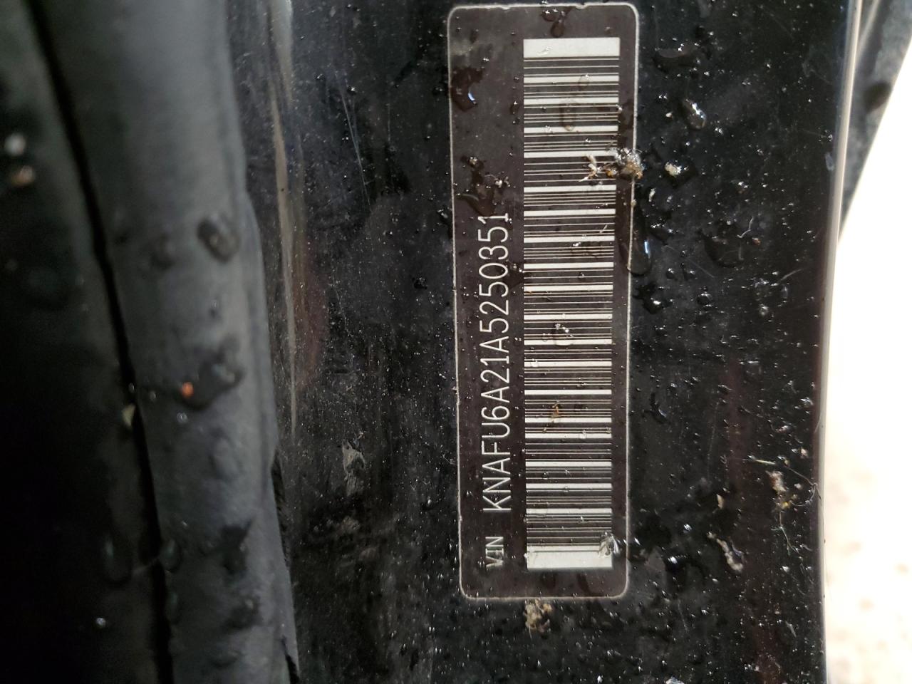 2010 Kia Forte - Image 12