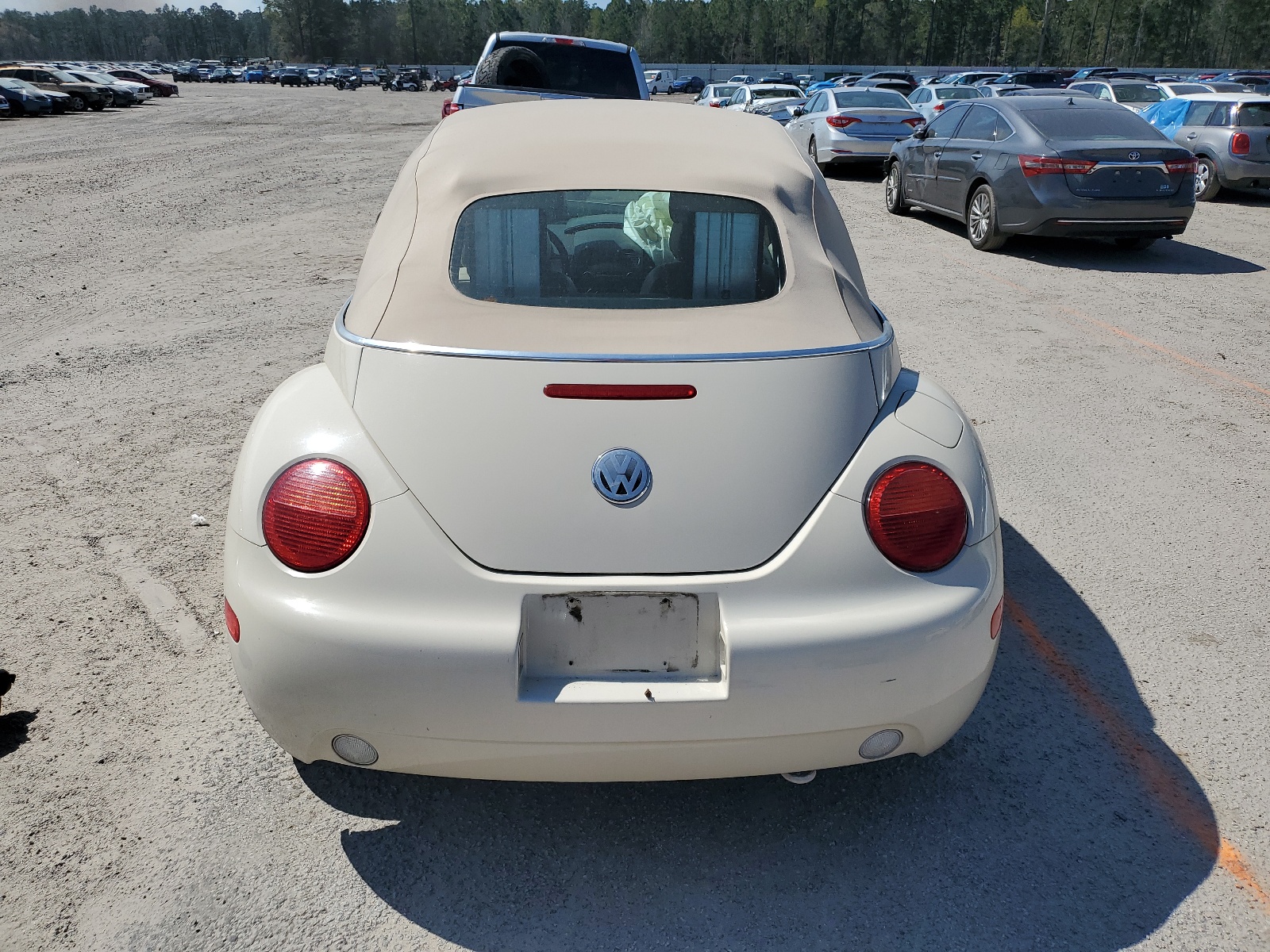 3VWCK21Y13M321888 2003 Volkswagen New Beetle Gls