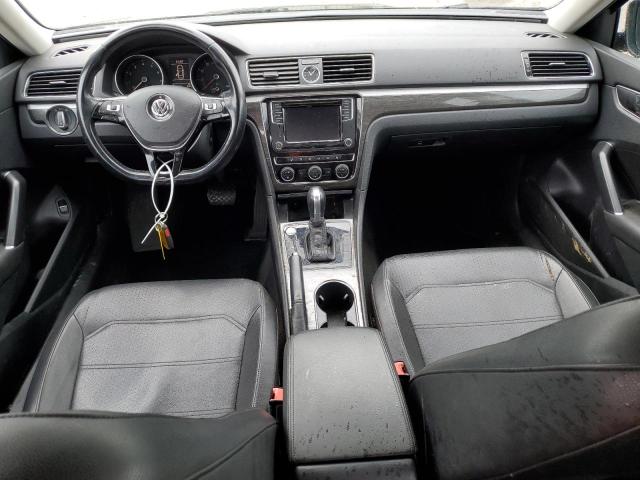  VOLKSWAGEN PASSAT 2017 Черный