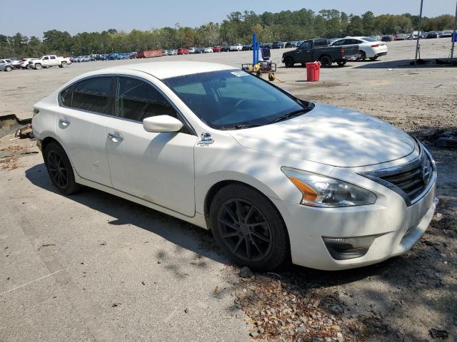 Седаны NISSAN ALTIMA 2015 Белый