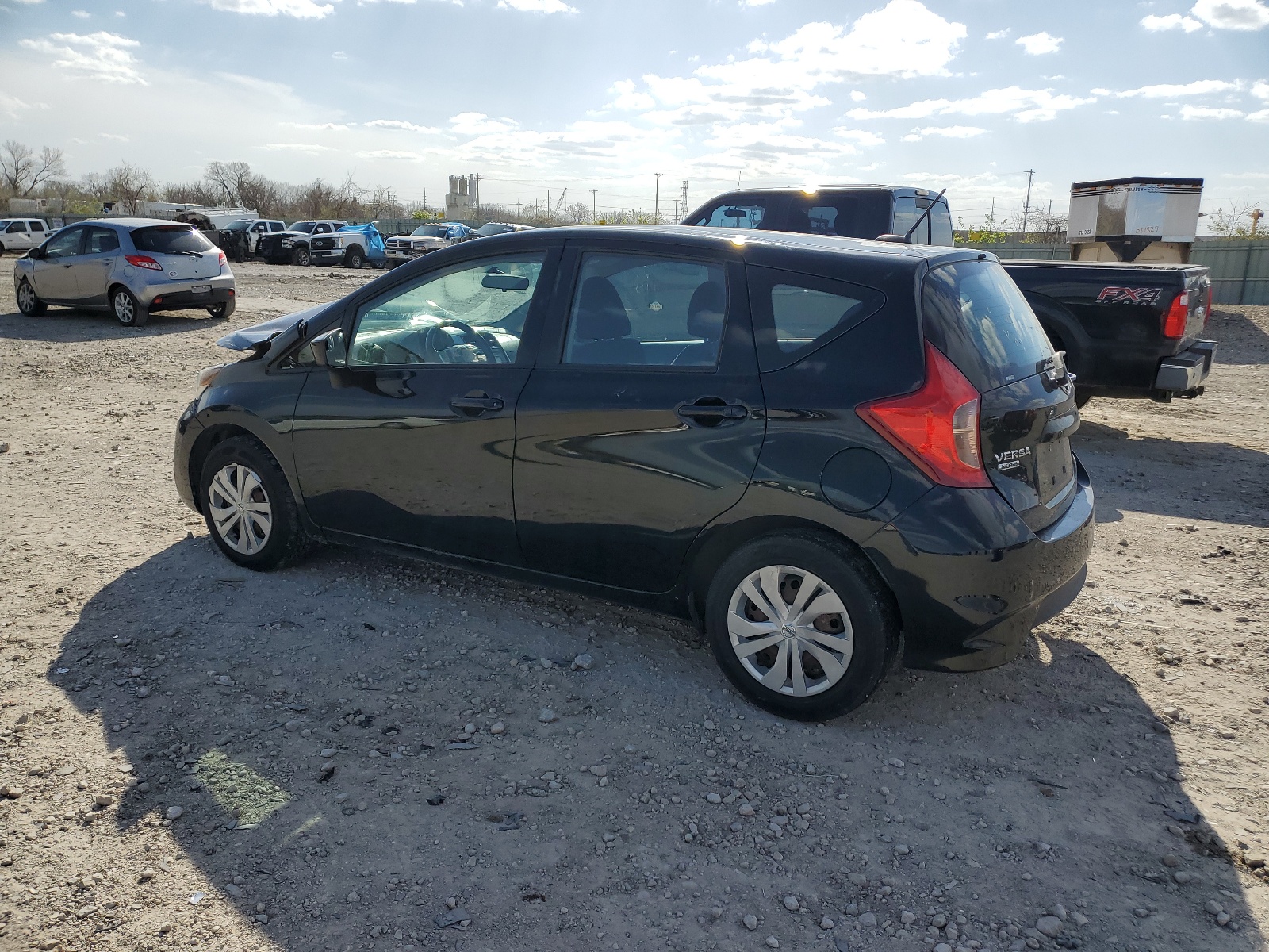 3N1CE2CP3JL353780 2018 Nissan Versa Note S