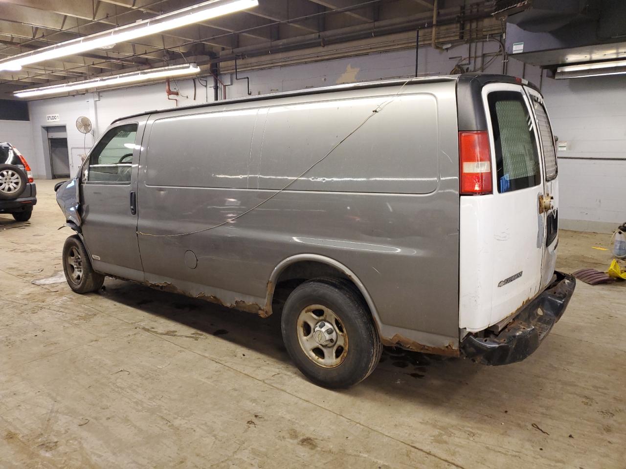 2006 Chevrolet Express G1500 VIN: 1GCFG15XX61119839 Lot: 46143384