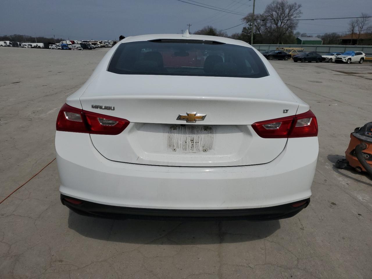 1G1ZE5ST2HF193346 2017 Chevrolet Malibu Lt