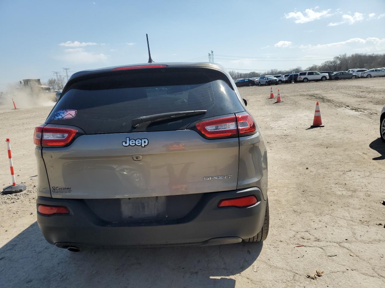 2016 Jeep Grand Cherokee - Image 6