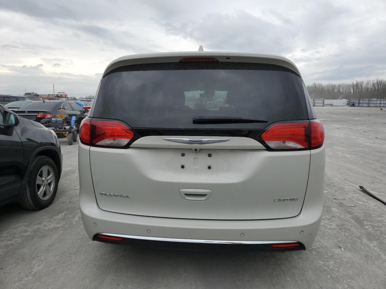 2019 Chrysler Pacifica Limited VIN: 2C4RC1GG2KR638914 Lot: 48277454