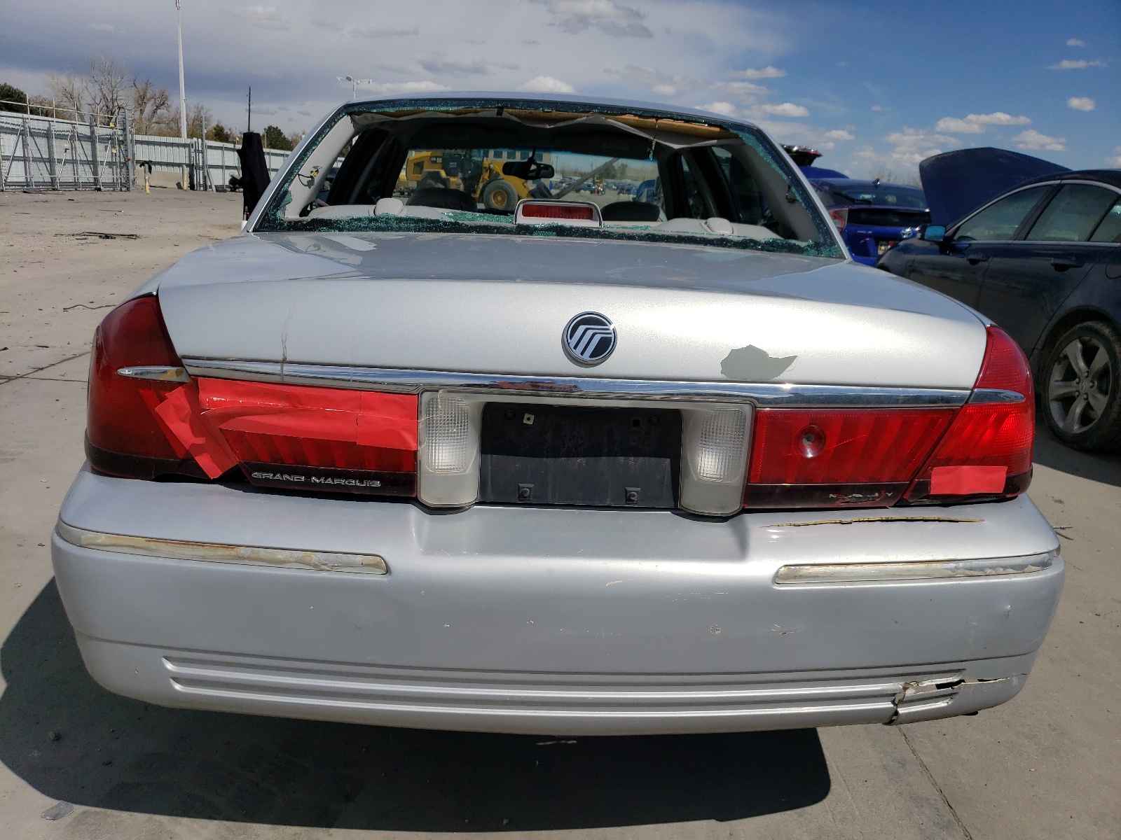 2MEFM75W41X690132 2001 Mercury Grand Marquis Ls