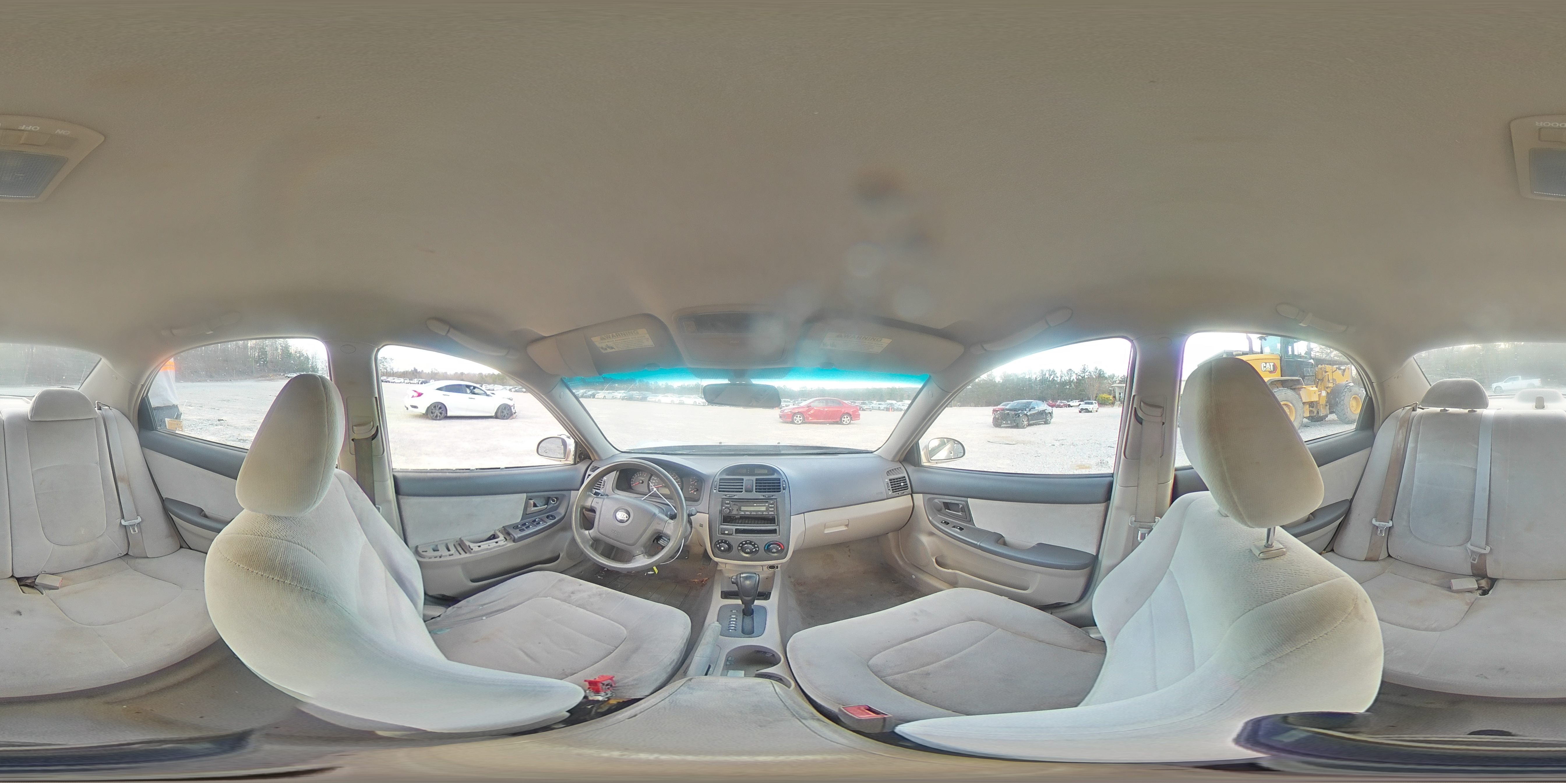 2004 Kia Spectra - Image 13