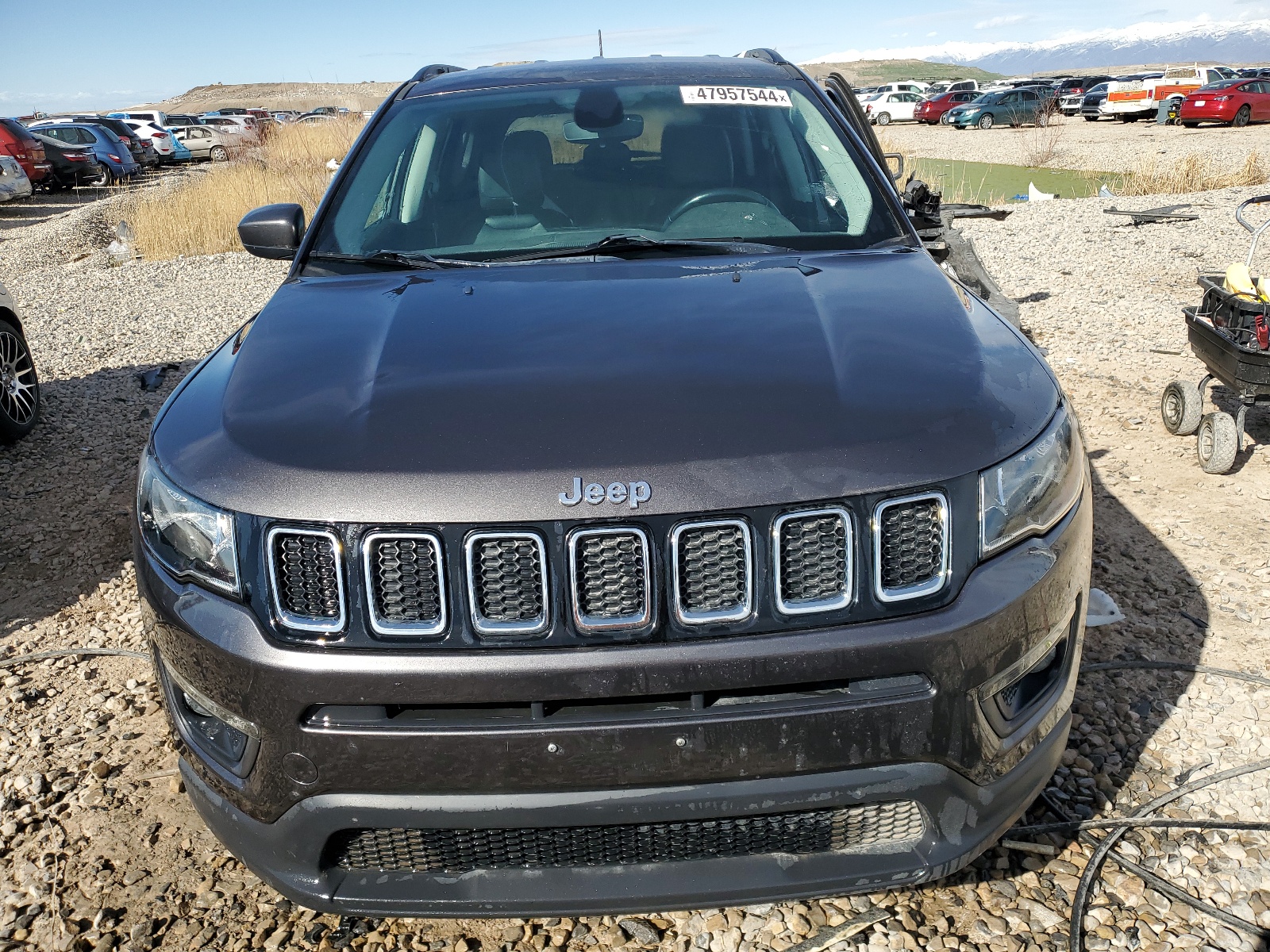 2020 Jeep Compass Latitude vin: 3C4NJDBBXLT117391