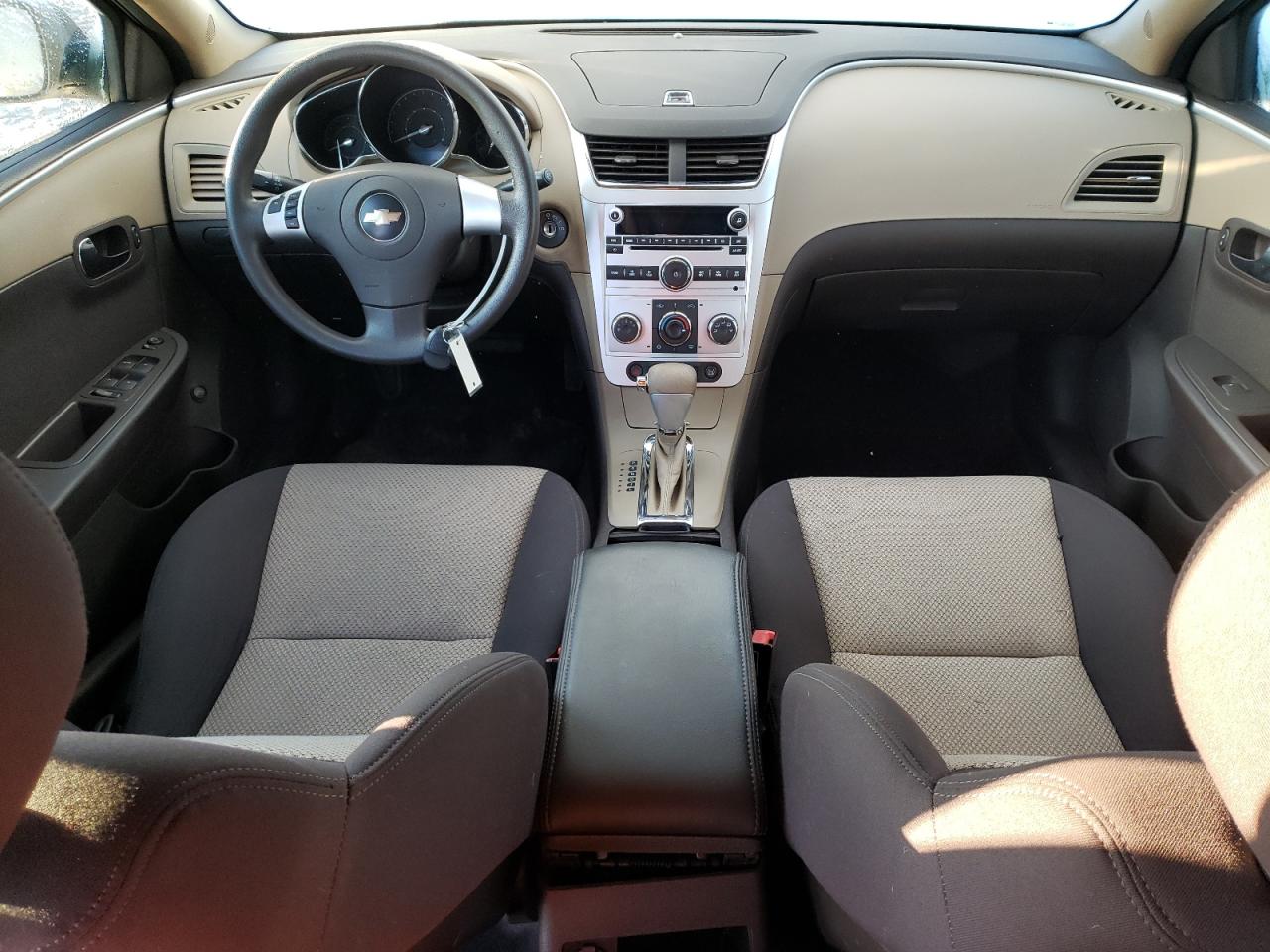 2010 Chevrolet Malibu - Image 8