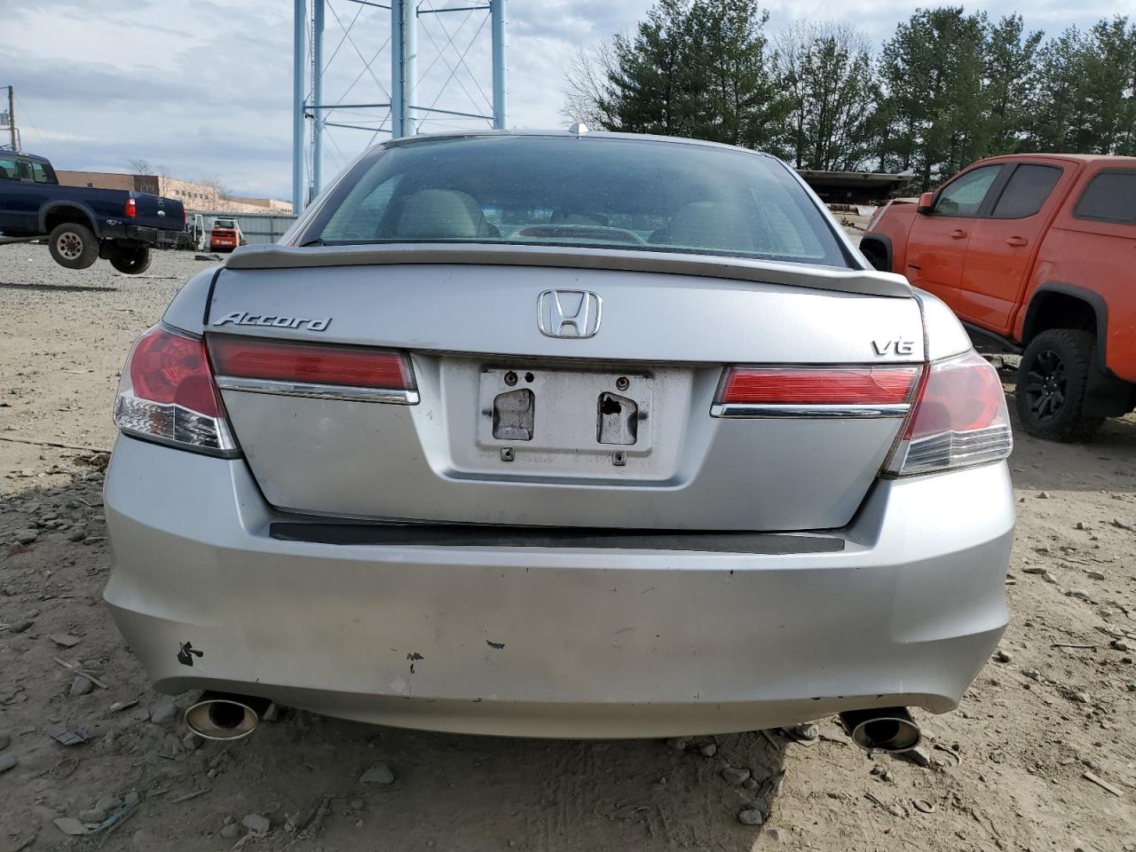 1HGCP3F86BA019688 2011 Honda Accord Exl